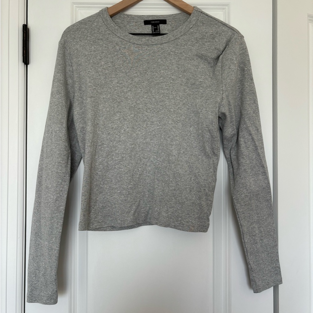 Forever 21 Grey Long Sleeve Tee Shirt Size Extra Large